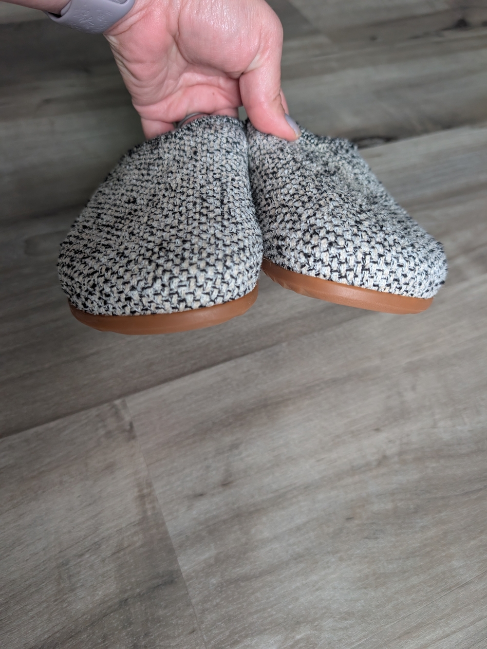 Rothy's The Cozy Clog In Cookies And Cream Boucle, Size 7 (S1) - Picture 9 of 9